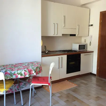 In Centro A 5 Minuti Dal Mare אלסיו